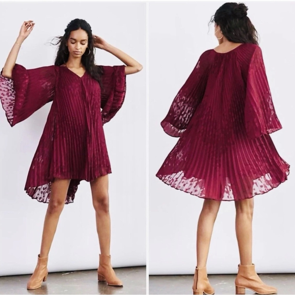 Anthropologie Women's Toulon Pleated Mini Dress in Red Wine sz S